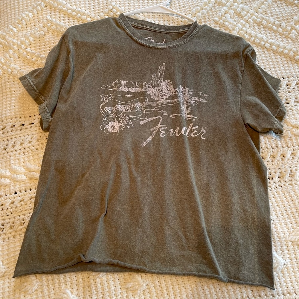 Graphic tee